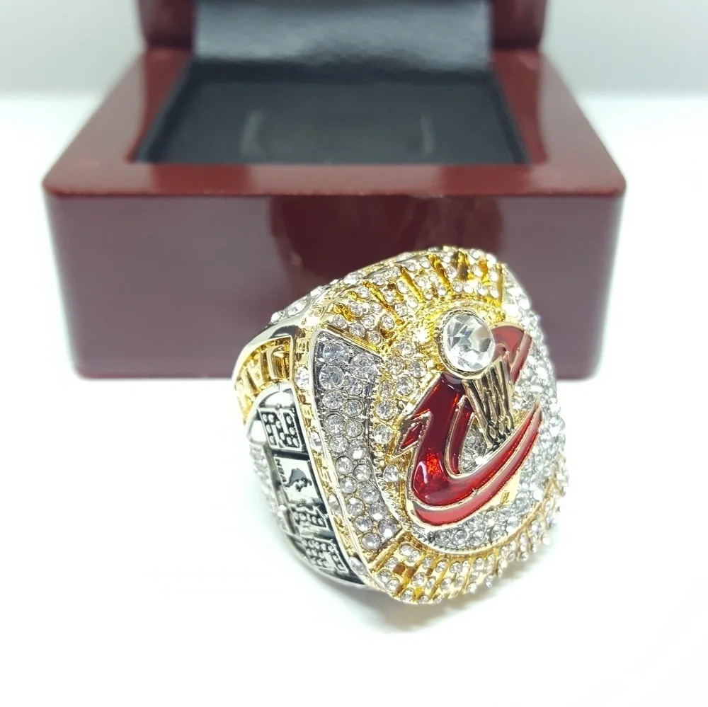 Cleveland Cavaliers Fan Edition Championship Ring Lebron James - Picture 3 of 8